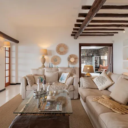 Lanzahost Luxury Paraiso Villa *