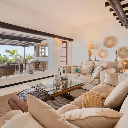 Lanzahost Luxury Paraiso *